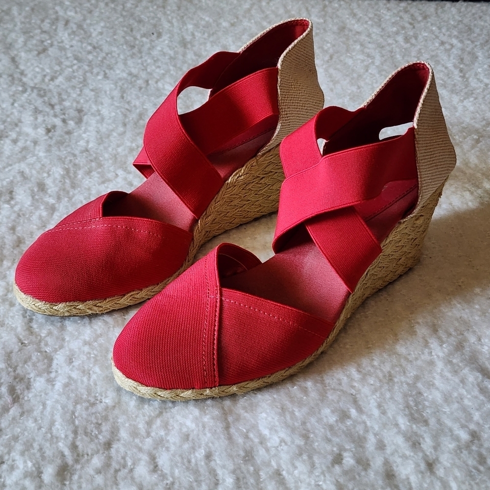 Ralph lauren platform close toe wedge espadrile color red size 9